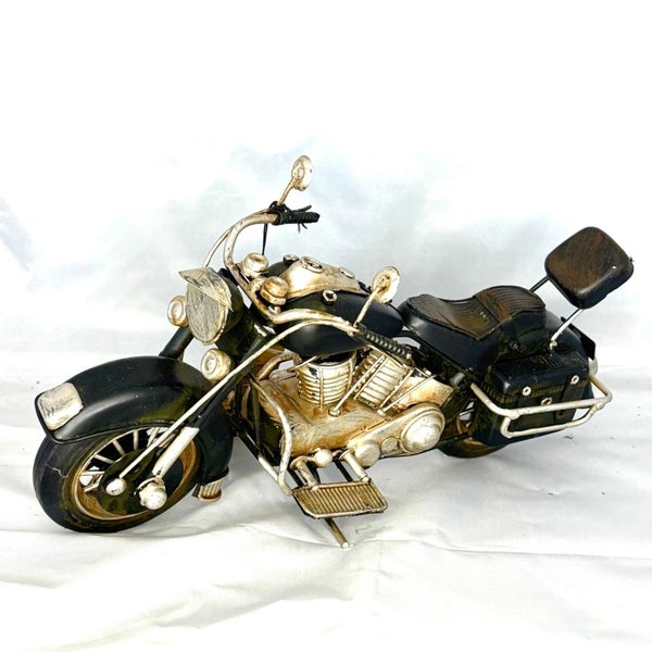 Moottoripy&ouml;r&auml;, pienoismalli